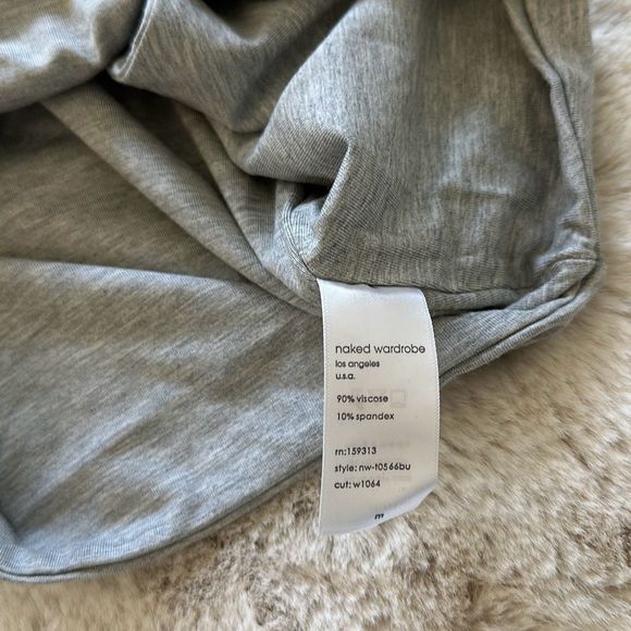 Naked Wardrobe Scoop Neck Crop Top in Heather Gray Size M - Picture 5 of 6